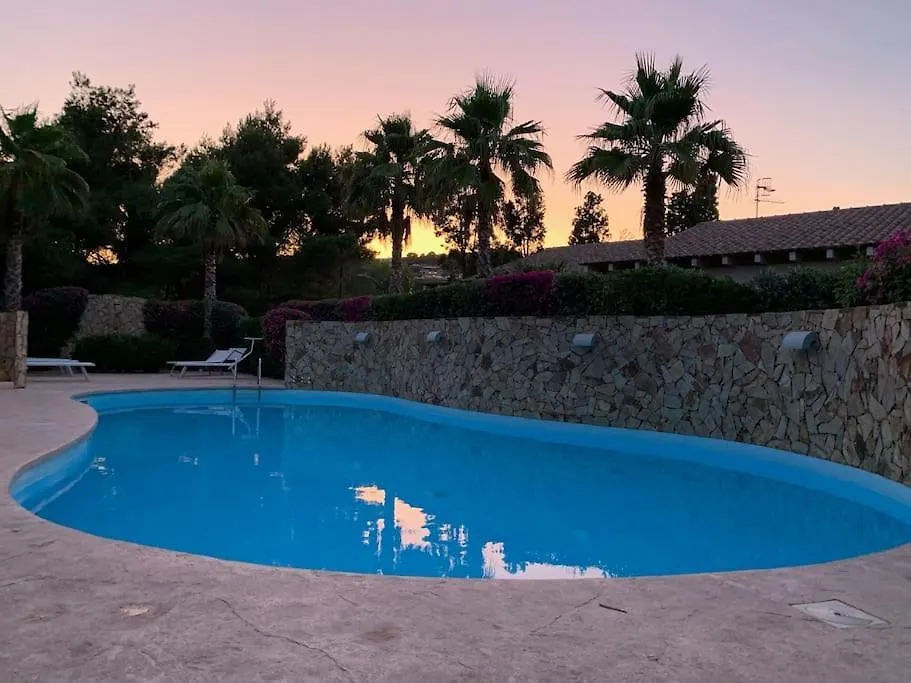 Holiday home Residence Elegance Villa La Sterlizia Porto Pino Italy